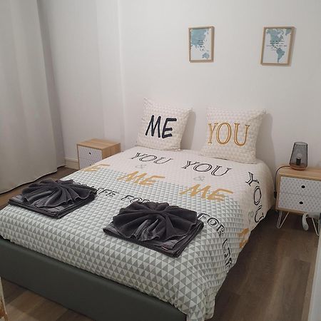 Beau T2 En Centre Ville Avec Place De Parking Auto Velo Blois Ngoại thất bức ảnh